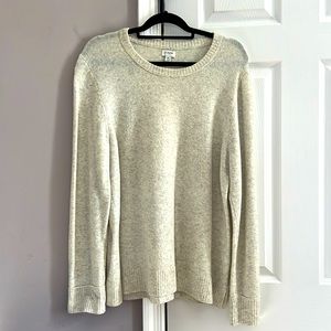 J.Crew women’s soft yarn sweater in light grey